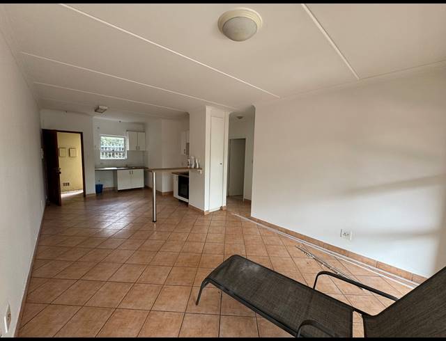 2 BEDROOM APARTMENT RENTED IN BRYANSTON